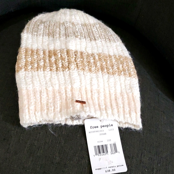 Tawny White ncGray Free People Sugar Winter Cap Hat (Bonus Jewelry Included‼️)